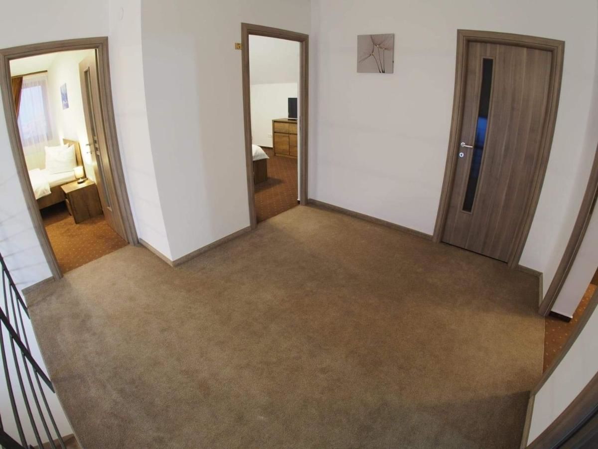 Проживание в семье Casa Mos Сибиу-13